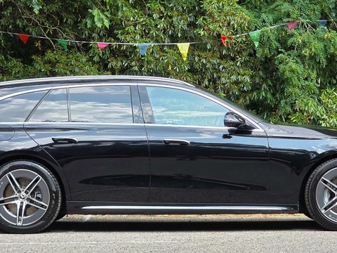 Mercedes-Benz E Class 2.0 E 300 AMG LINE Advanced E Auto 5dr 27