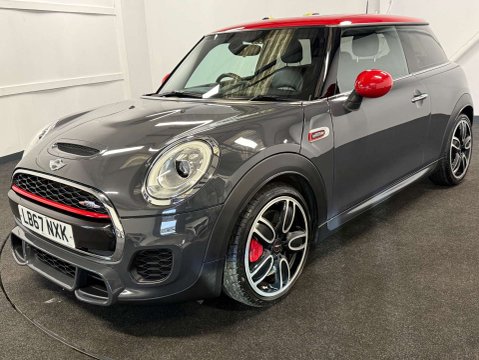 Mini Hatch 2.0 John Cooper Works 3dr 1