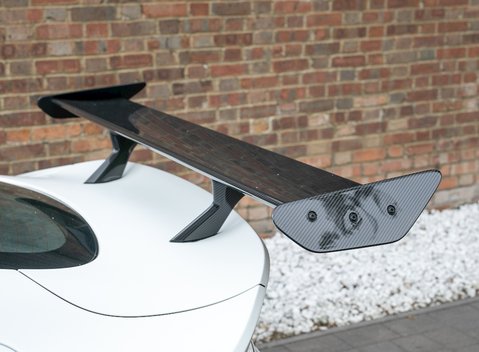 Aston Martin Vantage GT8 24