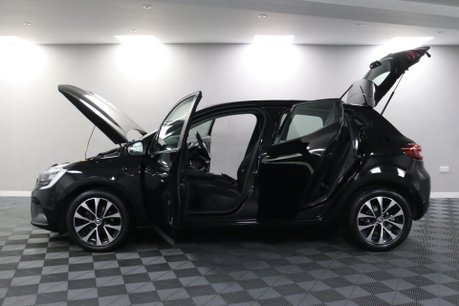 Renault Clio ICONIC TCE 6