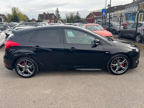 Ford Focus 1.0T EcoBoost ST-Line X Euro 6 (s/s) 5dr 7
