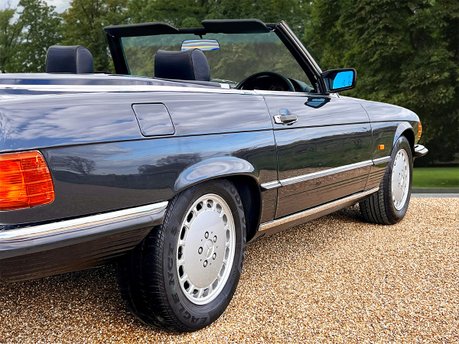 Mercedes-Benz SL Series 300 SL 25