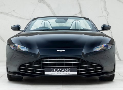 Aston Martin V8 Vantage Roadster 5