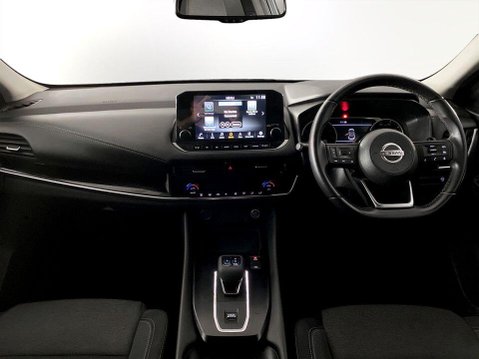 Nissan Qashqai 1.3 DIG-T MHEV N-Connecta SUV 5dr Petrol Hybrid XTRON Euro 6 (s/s) (158 ps) 19