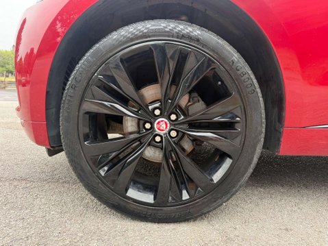 Jaguar F-Pace 2.0 F-PACE R-Sport AWD D Auto 4WD 5dr 50