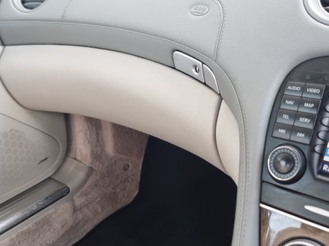 Mercedes-Benz SL Series SL350 43