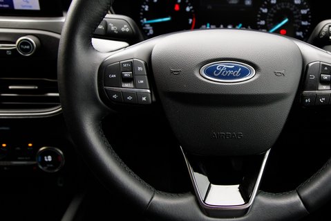 Ford Focus TITANIUM 18