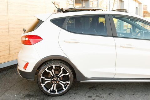 Ford Fiesta ACTIVE X EDITION MHEV 7