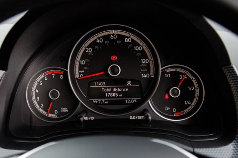 Volkswagen Up BASE 14