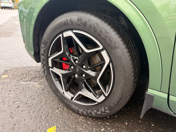Ford Kuga ST-LINE X 9