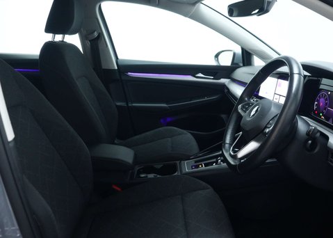 Volkswagen Golf 1.0 eTSI MHEV Life Hatchback 5dr Petrol Hybrid DSG Euro 6 (s/s) (110 ps) 44