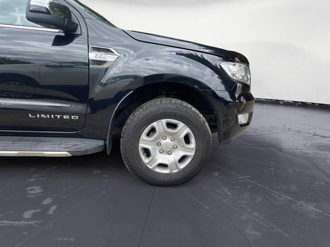 Ford Ranger 2.2 TDCi Limited 1 4WD Euro 5 (s/s) 4dr (Eco Axle) 9