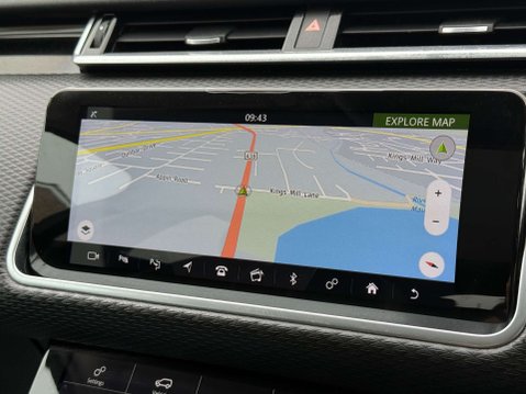 Land Rover Range Rover Velar 3.0 SD6 V6 HSE SUV 5dr Diesel Auto 4WD Euro 6 (s/s) (300 ps) 63
