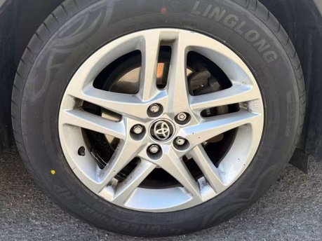 Toyota C-HR 1.8 VVT-h GPF Icon SUV 5dr Petrol Hybrid CVT Euro 6 (s/s) (122 ps) 8
