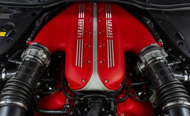 Ferrari 812 Competizione 52