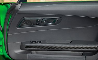 Mercedes-Benz AMG GT R GT R 19