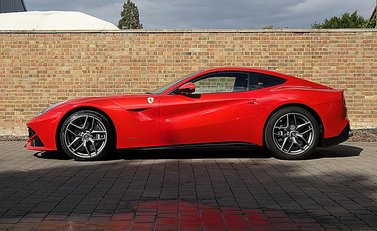 Ferrari F12 Berlinetta 5