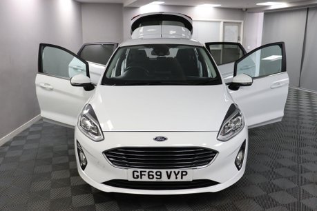 Ford Fiesta TITANIUM 13