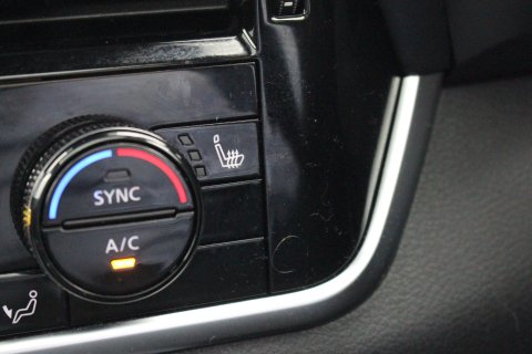 Nissan Qashqai 5dr 1.3 DIG-T MHEV Tekna Petrol Hybrid 16