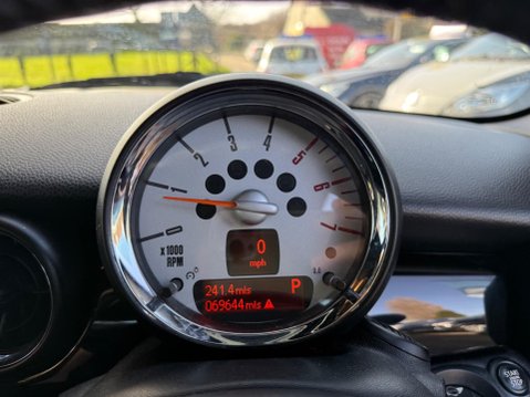 Mini Convertible 2.0 Cooper D Auto Euro 5 2dr 14
