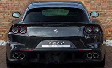 Ferrari GTC4 Lusso 5