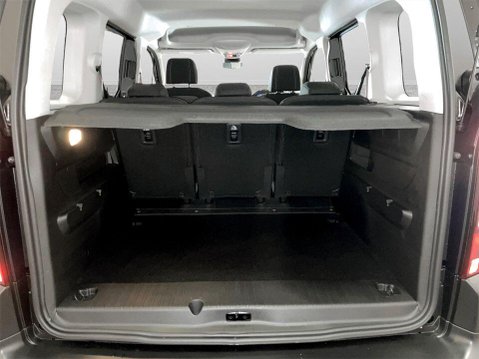 Peugeot e-Rifter 52kWh GT Standard MPV 5dr Electric Auto (7.4kW Charger) (136 ps) DAB Radio 21