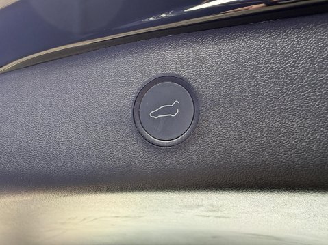 Tesla Model 3 (Dual Motor) Performance Saloon 4dr Electric Auto 4WDE (Performance Upgrade 22