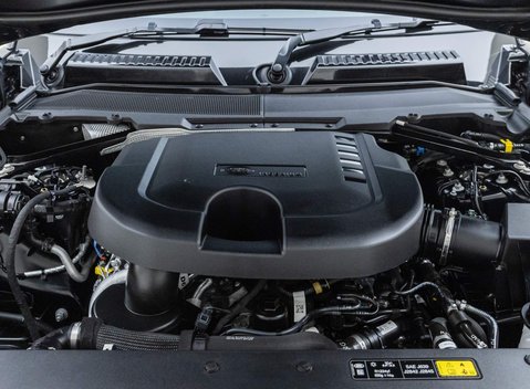 Land Rover Defender 110 D300 X 29