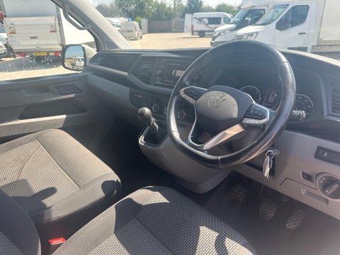 Volkswagen Transporter T30 TDI P/V HIGHLINE 12