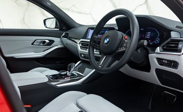 BMW M3 COMPETITION M XDRIVE 13