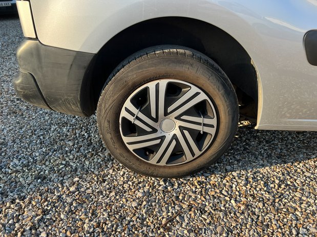 Peugeot Partner SWB L1H1 (SOLD) Low Roof Professional Air Con Nav Sensors EURO 6 NO VAT 15