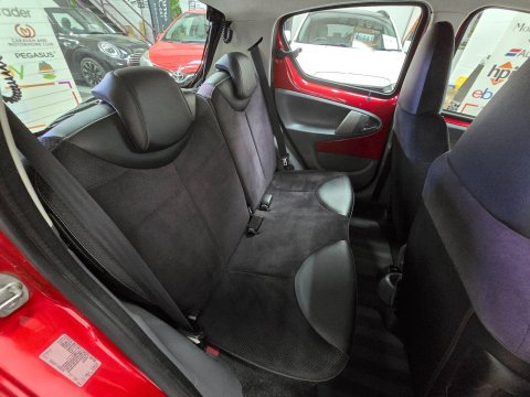 Toyota Aygo 1.0 VVT-i Ice Euro 5 5dr 15