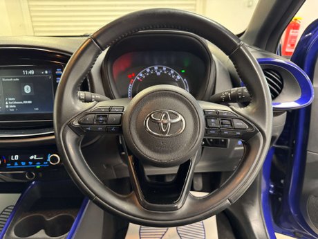 Toyota Aygo X 1.0 Aygo X Edge VVT-i 5dr 14
