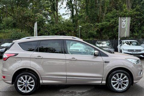 Ford Kuga VIGNALE TDCI AUTO - MILANO GRIGIO PAINT - PAN ROOF -APPEARANCE PACK 6