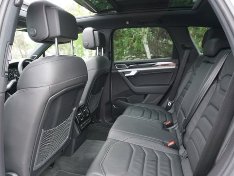 Volkswagen Touareg 3.0 TSI V6 Black Edition Tiptronic 4Motion Euro 6 (s/s) 5dr 8