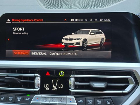BMW 3 Series 2.0 318d M Sport Auto 5dr 27