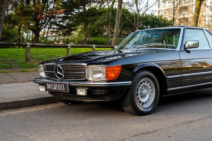 Mercedes-Benz SL Series 380 SL 9