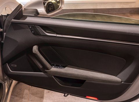 Porsche 911 (992) Carrera GTS 13