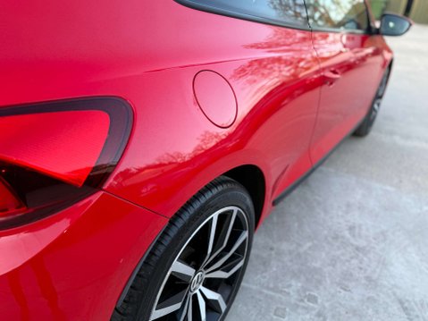 Volkswagen Scirocco 2.0 Scirocco GT BlueMotion Technology TDSi Semi-Auto 3dr 31