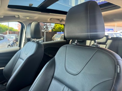 Ford Kuga 2.0 TDCi Titanium X AWD Euro 5 5dr 29