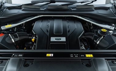 Land Rover Range Rover P530 SV 46