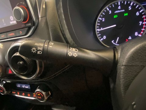 Nissan Juke 1.0 Juke N-Connecta DiG-T 5dr 17