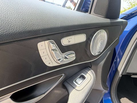 Mercedes-Benz C Class 2.1 C220d AMG Line (Premium Plus) Saloon 4dr Diesel G-Tronic+ Euro 6 (s/s) 32