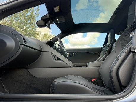 Jaguar F-Type 75 43