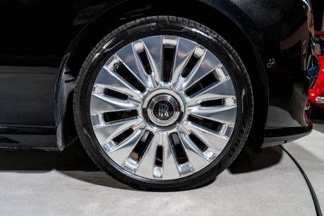 Rolls-Royce Spectre NOW SOLD. SIMILAR REQUIRED. PLEASE CALL 01903 254800. 9