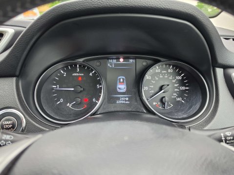 Nissan Qashqai 1.6 Qashqai Tekna dCi 5dr 19