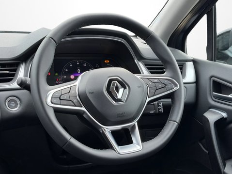 Renault Captur 1.0 TCE 90 Iconic 5dr 17