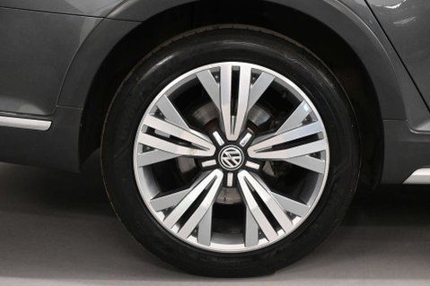 Volkswagen Passat 2.0 Passat Alltrack TDI BlueMotion Technology 4Motion Semi-Auto 4WD 5dr 47
