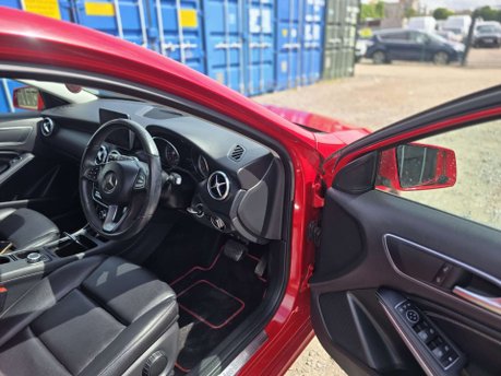 Mercedes-Benz A Class 1.5 A180d Sport (Premium) Hatchback 5dr Diesel 7G-DCT Euro 6 (s/s) (109 ps) 6