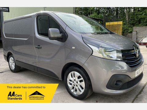 Renault Trafic 1.6 dCi 27 Sport Nav Panel Van 5dr Diesel Manual SWB Standard Roof Euro 6 ( 1